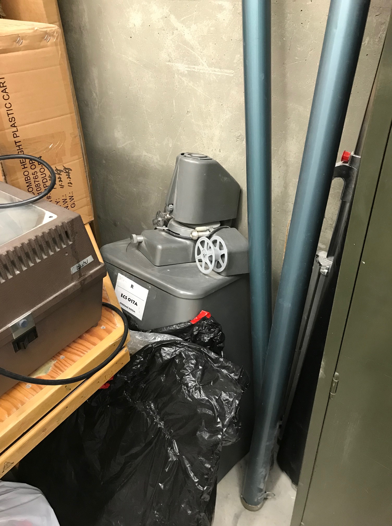 ecs_storage_microfilm_reader