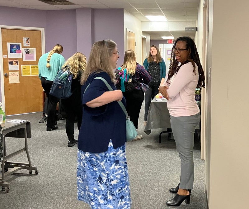 fall_open_house_carol_tosha_6oct2022_800x670