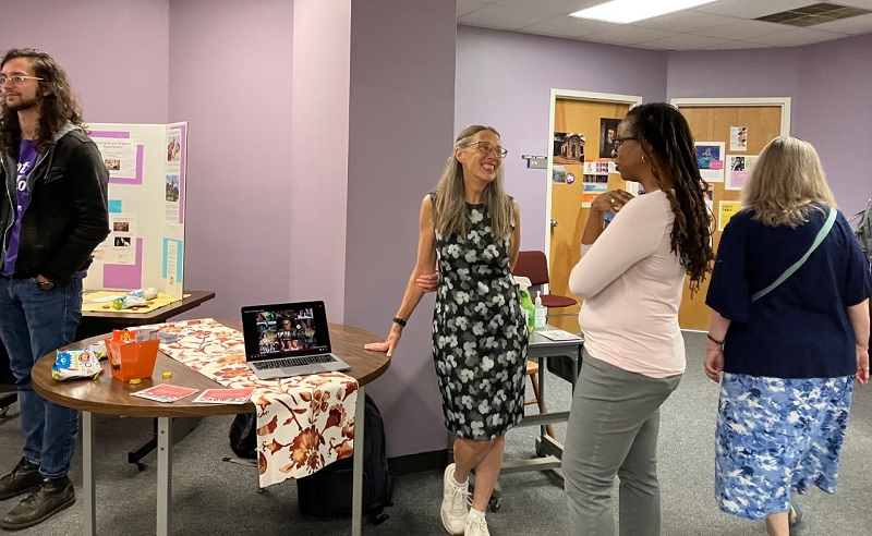 fall_open_house_pete_katy_tosha_6oct2022_800x492