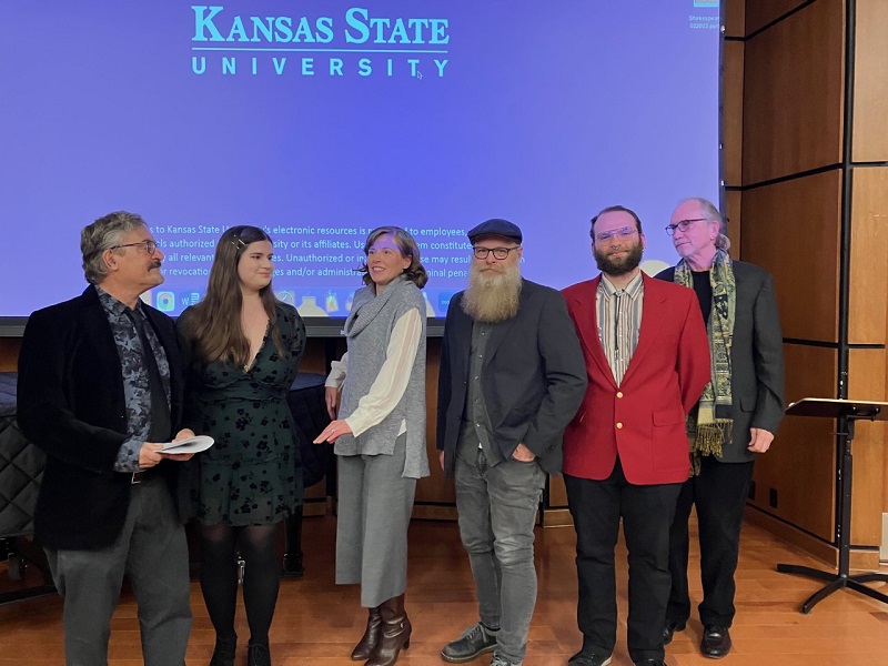 lit_track_love_letters_shax_group2_11feb2023_800x600